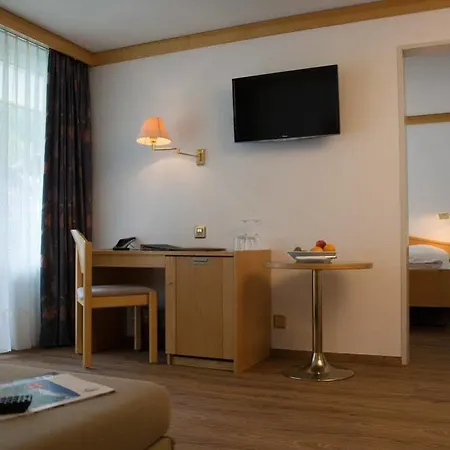 Hotel Saaserhof 4*